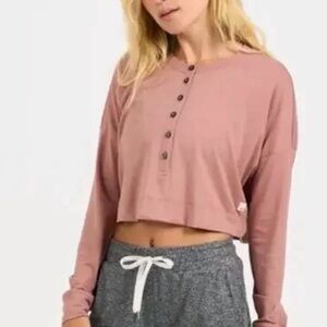 Vuori Avalon oversized Henley crop